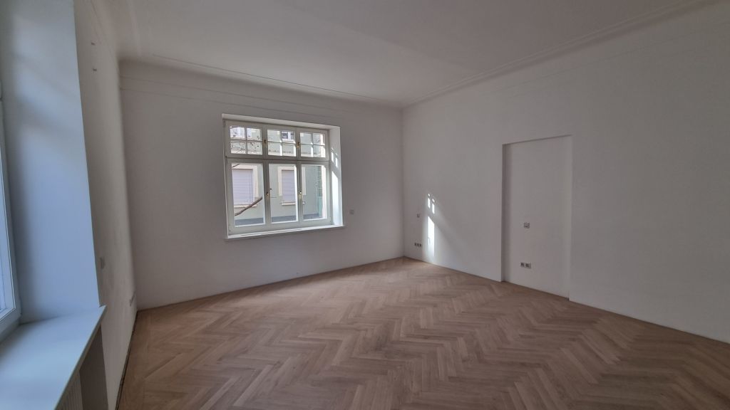 Dr.-Geiger-Str. 1, 83022 Rosenheim